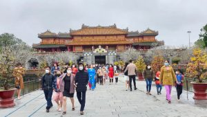 Du lịch huế ngày Tết chơi gì?