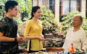 Con người Huế mang nhịp sống chậm rãi, bình thản, luôn giữ sự điềm đạm